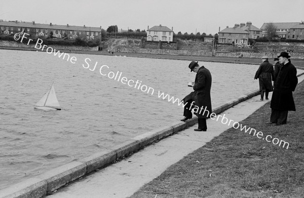 MODEL YACHT RACING ON THE LOUGH